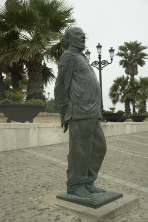 Monumento a Fernando Quiñones | Luis Quintero